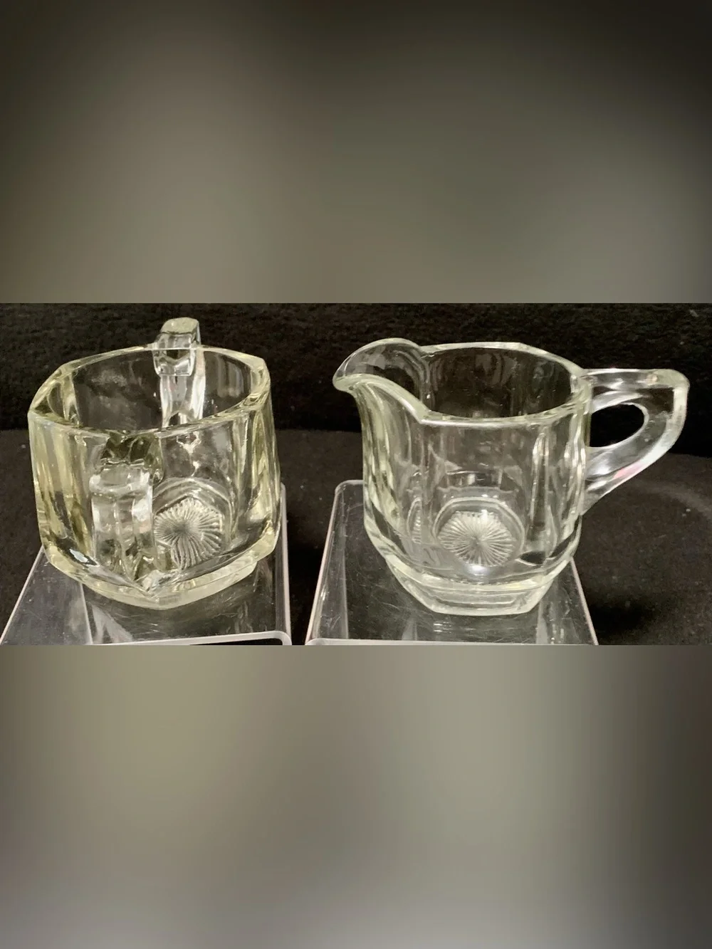 🔍 Clear Glass Creamer & Open Sugar Bowl (2) Piece Set